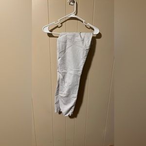Size 4 white jean crop ankle length